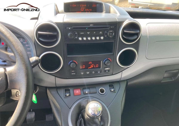 Citroen Berlingo cena 23900 przebieg: 230000, rok produkcji 2009 z Trzcińsko-Zdrój małe 232